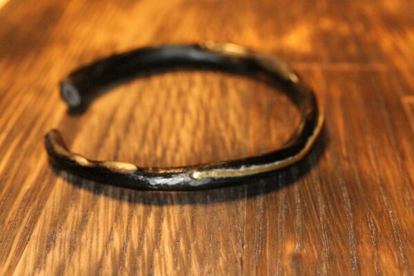 Akar Bahar armband met goud ader